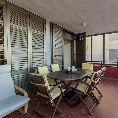 Апартаменты Front Line With Fantastic Terrace. Тельде