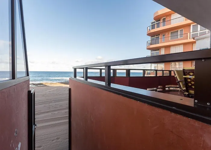 Front Line With Fantastic Terrace.