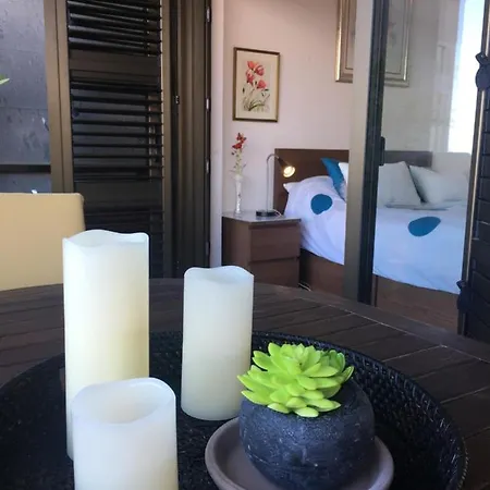Front Line With Fantastic Terrace. Apartament Telde