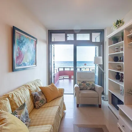 Front Line With Fantastic Terrace.