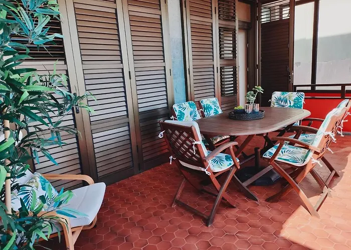 Front Line With Fantastic Terrace. Apartment