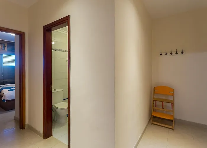 Front Line With Fantastic Terrace.