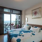 Front Line With Fantastic Terrace. Apartamento